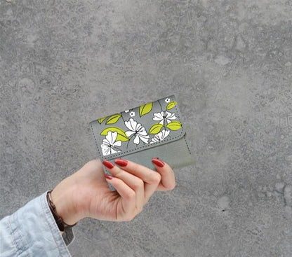 🌸 Women’s Floral PU Leather Tri-Fold Wallet – Stylish & Compact