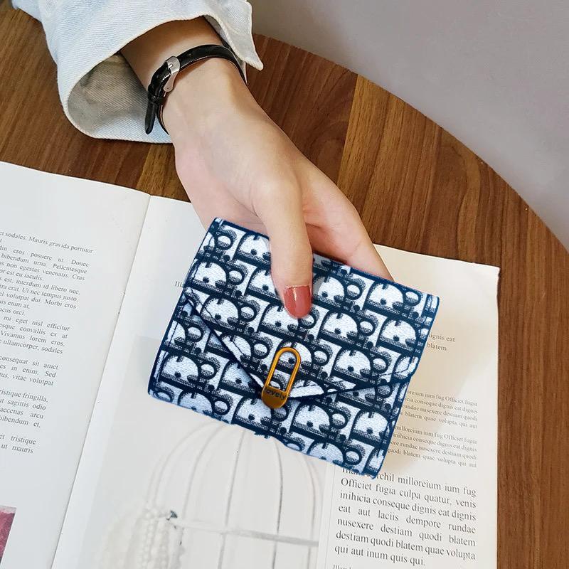 ✨ Envelope Style Leather Wallet – Classic Design ✨